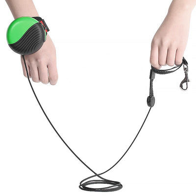 Skylight (alpha) Wrist-type pet watch leash  Skylight (alpha) Wrist-type pet watch leash Product Specifications Category Alternative Leash Material Shell: Nylon / Leash: high strength polyester / Swivel: Chrome Length 9.8 feet (3m) Color Blue, Green Grey White Use Case Dogs and Cats